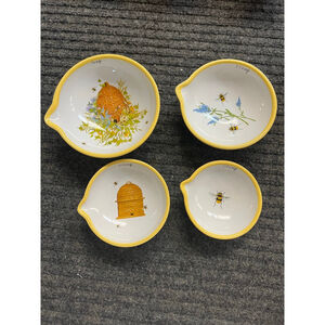 Mary Lake-Thompson Honey Bee Ceramic Measuring Cups Set Of 4 EUC